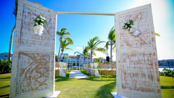 Tropical Garden - Destination Wedding